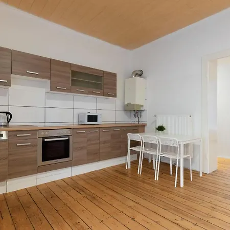 Apartmán T&k - - 4 - 2nd Floor *